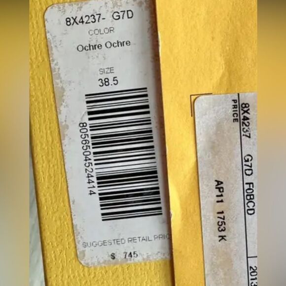 Fendi Leather Sandal Yellow Block Heel Women’s size EU 36 US 6 Made in Italy - Picture 12 of 12